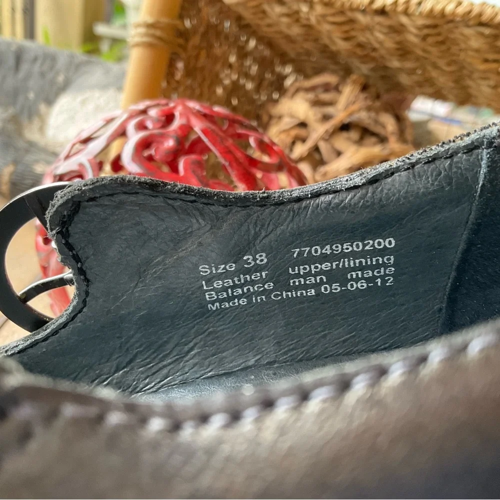 Dansko ‘Nevin’ Heel Clog - Picture 6 of 14